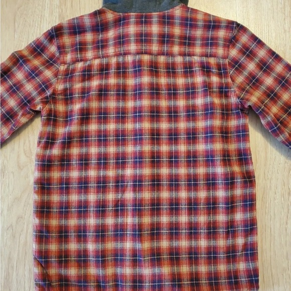 2 for $25!! Quicksilver, long sleeve plaid flannel hoodie - Picture 2 of 8